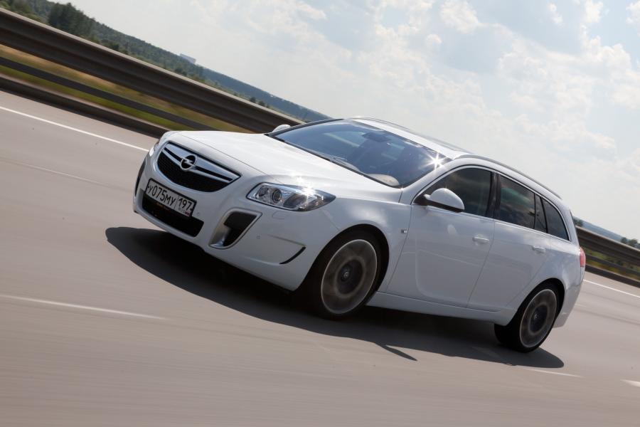  Opel Insignia OPC Sports Tourer 2009 года  (фото 4 из 49)